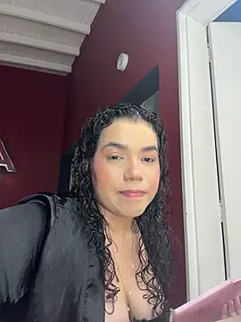 krisstenSantos online show from February 3, 1:49 pm