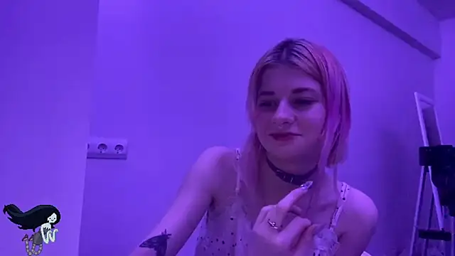 Snapshot of PinkVampire chatting on October 29, 9:06 pm PinkVampire online show from October 29, 9:06 pm