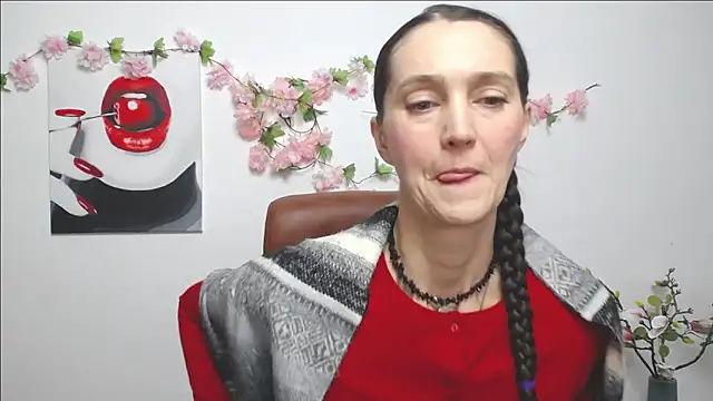 TayaFinch online show from November 22, 1:14 pm