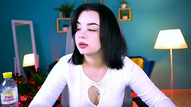 Snapshot of leslierowe_ chatting on October 4, 8:02 pm leslierowe  online show from October 4, 8:02 pm