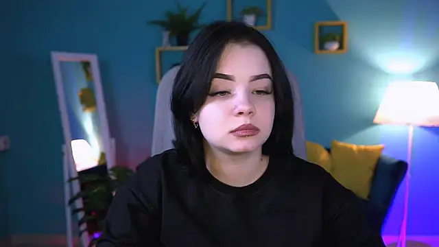 Snapshot of leslierowe_ chatting on October 16, 4:20 pm leslierowe  online show from October 16, 4:20 pm