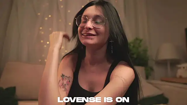 DarcyAspacio online show from February 6, 12:08 pm