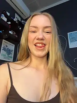 MilaMoone online show from March 20, 11:04 am