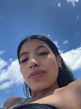 Tiffany Low online show from April 27, 6:27 pm