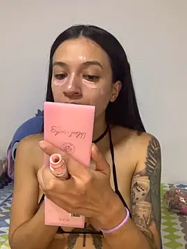 MiQeilaSweet online show from June 5, 8:26 pm