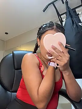 EMILIIA RICHTER   online show from March 12, 8:00 pm