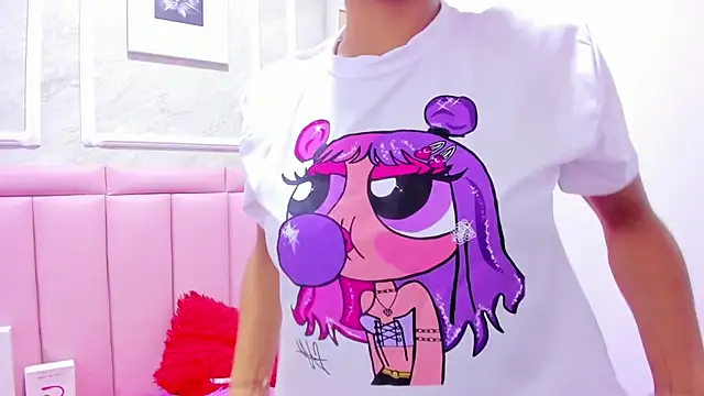 HoollyHendrix online show from December 15, 8:47 pm