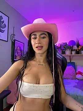 camila1 torres  online show from January 31, 7:45 pm