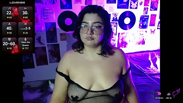 Roxy f w online show from March 18, 10:26 pm