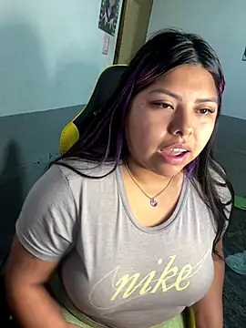 Lunarebelde online show from December 17, 1:59 pm