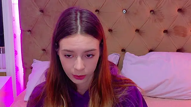 CoraVex online show from April 3, 4:10 am