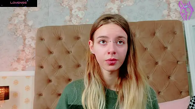 CoraVex online show from October 29, 5:01 am