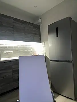 MissOyee online show from January 18, 6:04 pm