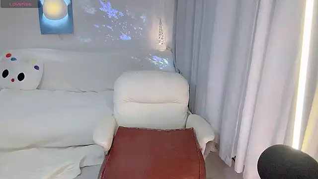ai-ai-mi online show from May 16, 9:03 pm