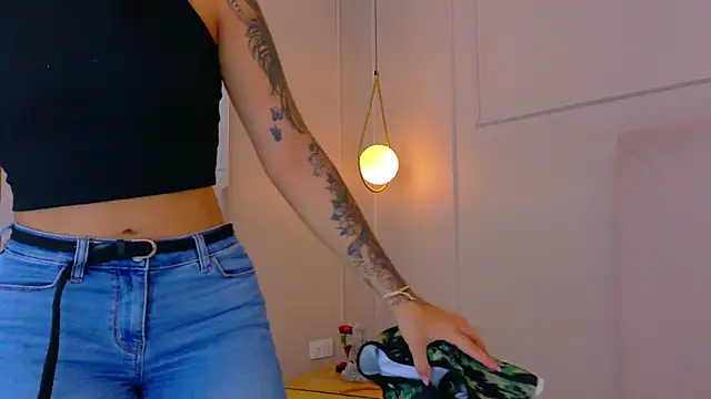 ElectraScot online show from April 21, 7:21 pm