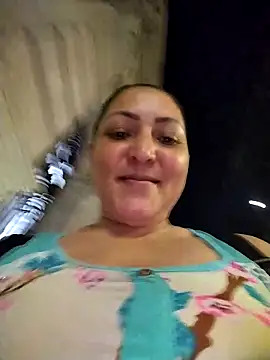 Lunita86 online show from March 31, 1:05 am