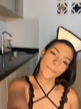 Snapshot of MisteryNight4 chatting on September 21, 3:38 am MisteryNight4 online show from September 21, 3:38 am