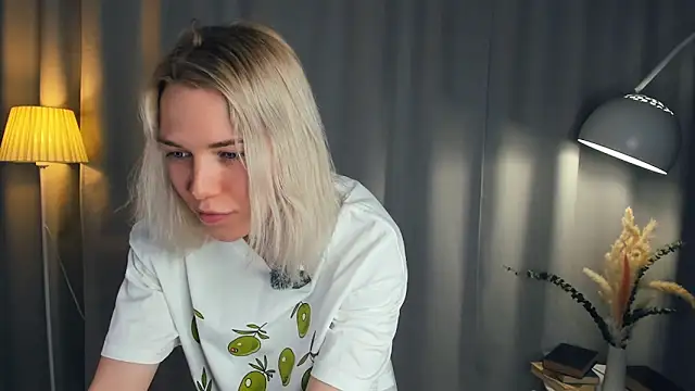 DianeHonnette online show from March 21, 7:30 pm