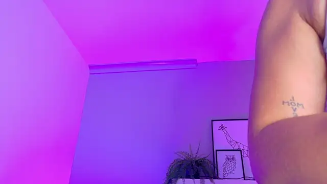 KeendraFox  online show from November 3, 10:19 am