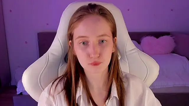 CrystalSoul  online show from November 15, 5:08 am