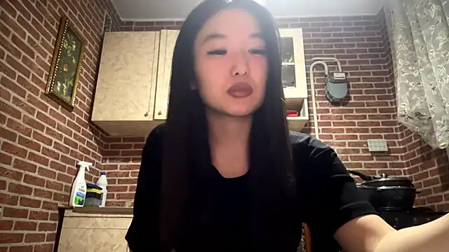 EmmaLeexth online show from February 10, 2:09 pm