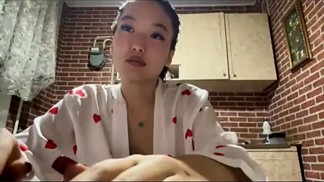 EmmaLeexth online show from September 18, 5:11 pm