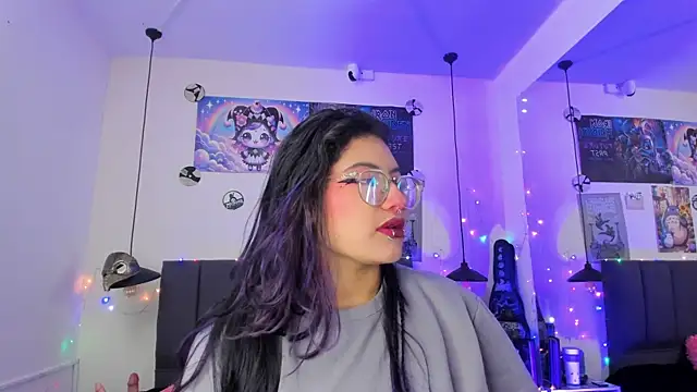 SabrinaV  online show from June 11, 11:18 am
