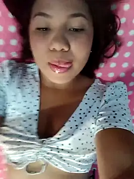 little onixx online show from December 3, 11:45 am