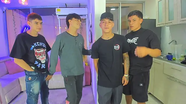 Houseofwarrios online show from December 18, 6:18 am