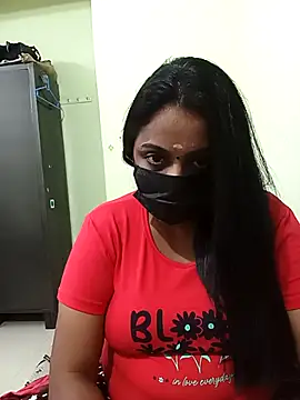 queendivya online show from October 18, 2:20 pm