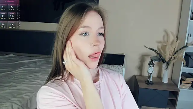 MaliaBourraine online show from February 15, 7:51 am