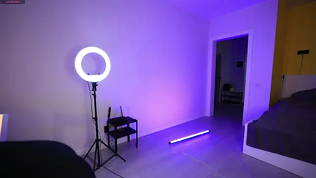 lovekissmes online show from October 3, 2:44 pm