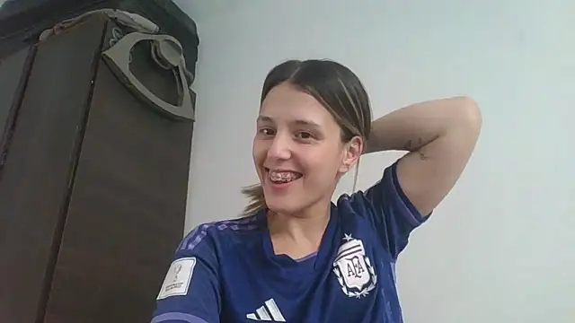 xvalentinaof online show from February 13, 8:21 pm