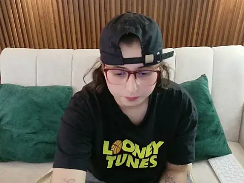 dirty feelena online show from February 4, 5:38 pm