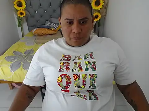 hotlesby valery online show from February 10, 11:46 am