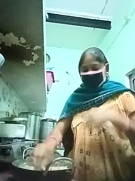 Cute-Charvii online show from February 4, 1:41 am