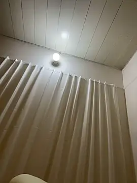 AZ37866 online show from March 28, 3:39 am