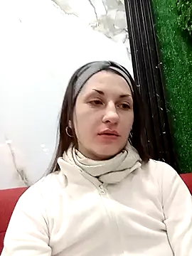 RitaLovvee online show from October 6, 2:45 pm