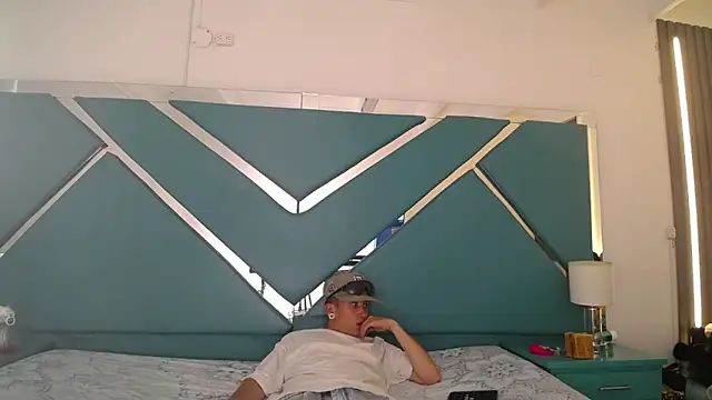 oblivionlove online show from February 27, 7:57 pm