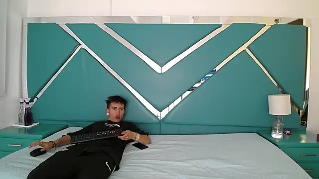 oblivionlove online show from March 5, 3:08 pm