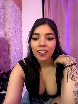 Snapshot of dreams_girl chatting on September 21, 3:38 am dreams girl online show from September 21, 3:38 am