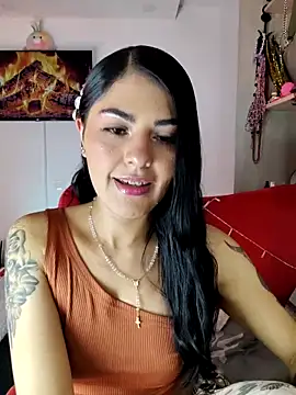 ValeNiitaLuv online show from April 8, 5:20 am