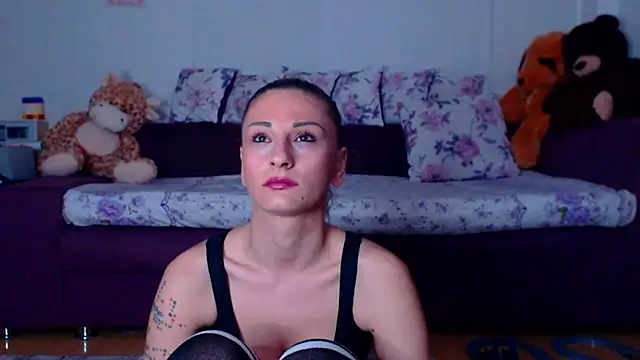 CassieSpell online show from April 23, 8:33 pm