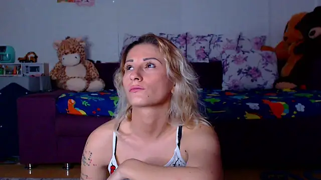 CassieSpell online show from April 30, 8:47 pm