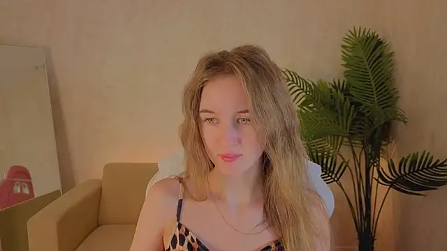 kianawhite online show from January 14, 1:54 am