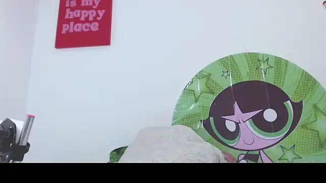 AmandaaWats online show from July 18, 11:40 pm