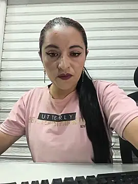 Alisson Stonee online show from June 17, 5:09 am