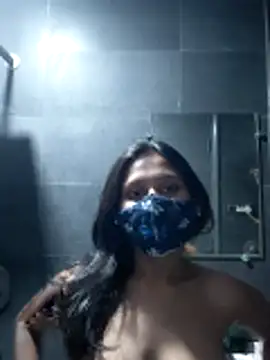 Onlyfordarlings online show from April 8, 9:11 am