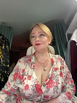 Sweet-blonde online show from March 31, 5:35 pm