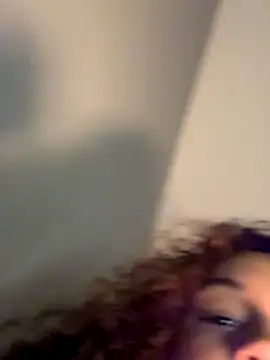 Snapshot of OliviaAshhh chatting on October 26, 1:01 am OliviaAshhh online show from October 26, 1:01 am